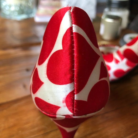 Hello Kitty Heels - Picture 9 of 12